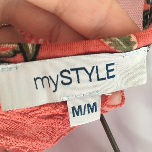 Floral Print Women's Top - Picture 5 of 5